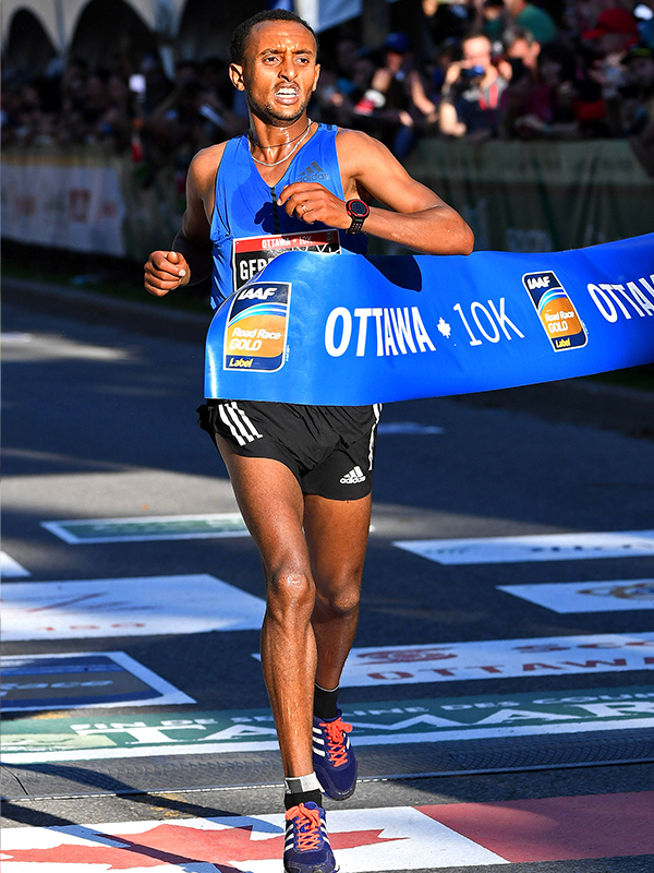 Leul Gebrselassie (ETH) won the Valencia Marathon last December with a course record of 2:04:31.